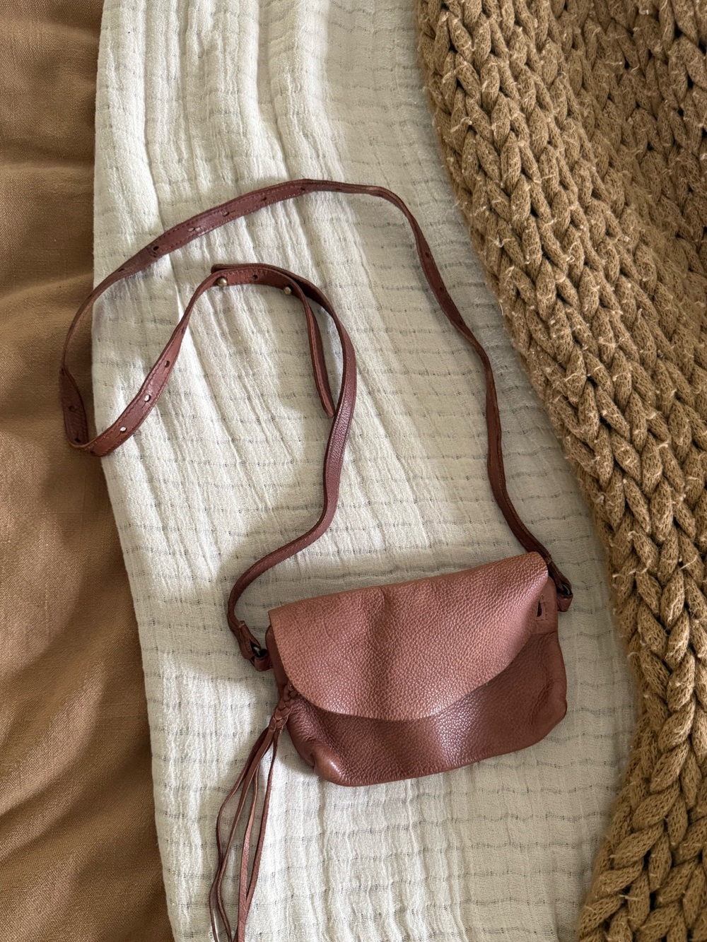 We The Free Rider Crossbody bag in aged tan